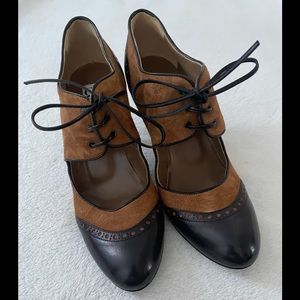NWOT Barney’s Suede and Leather Vero Cuoio Uncle Wood Heels Shoes.